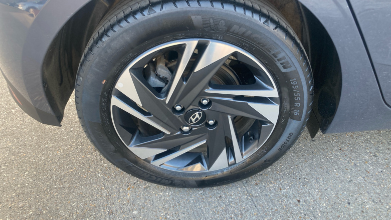 Hyundai i20 1.0T GDi 48V MHD SE Connect 5dr DCT Petrol Hatchback